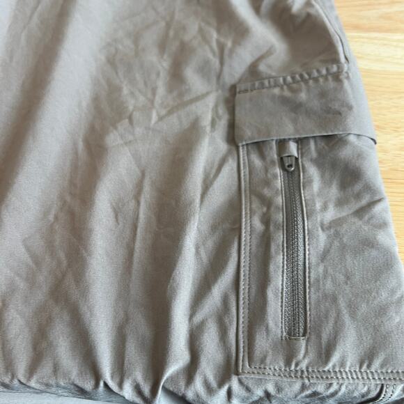 All in Motion Women's Green Stretch Woven Lined Pants - Size Large - NWT - Picture 13 of 15